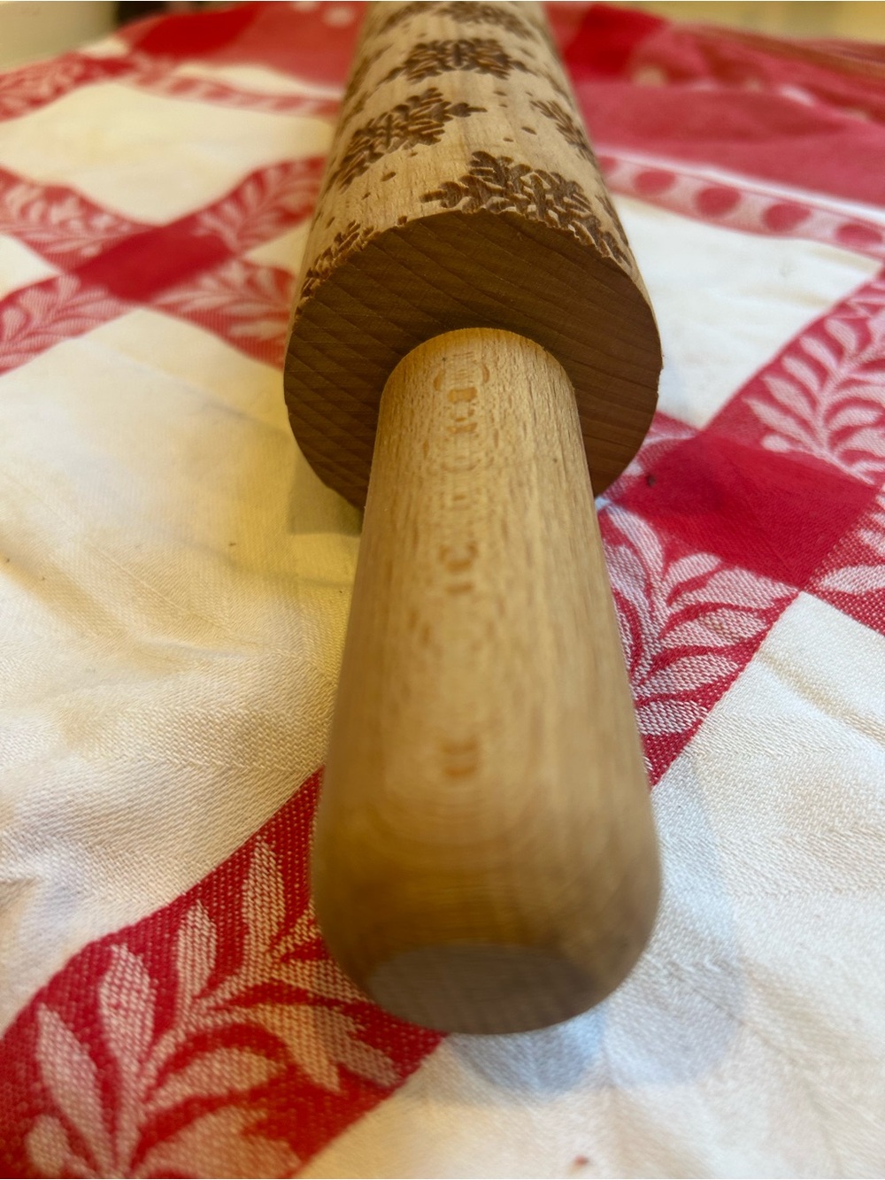 Snowflake embossed rolling Pin - Picture 4 of 9